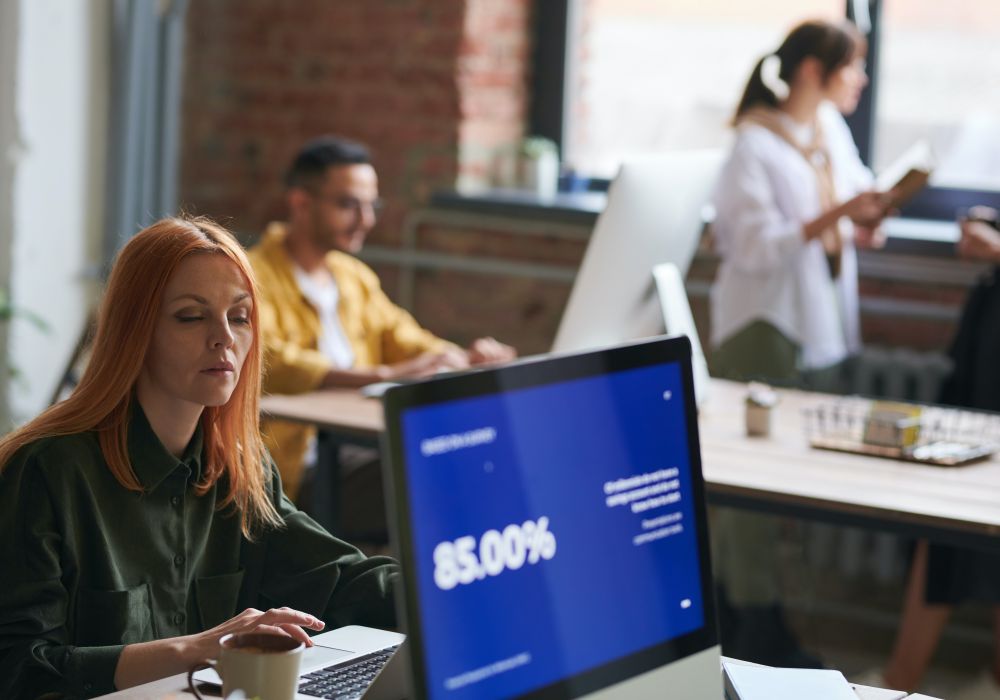 Universidad o Emprender Como Decidir la Ruta Ideal 1000x700